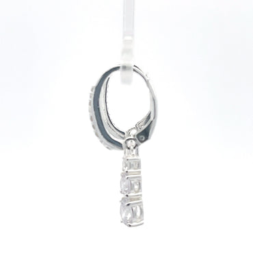 Elegant drop earrings