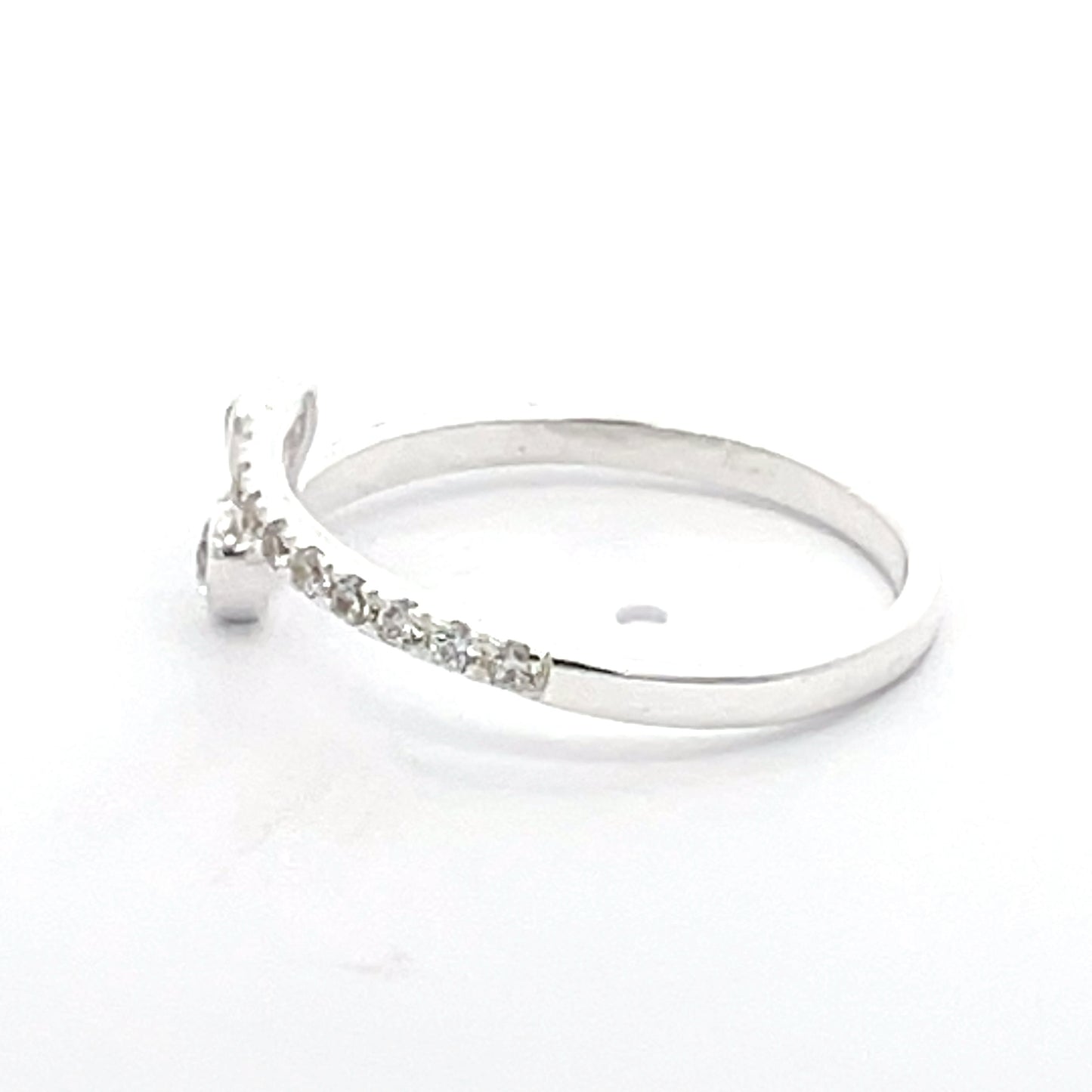 925 Silver Zircon Floral Ring – Feminine Grace
