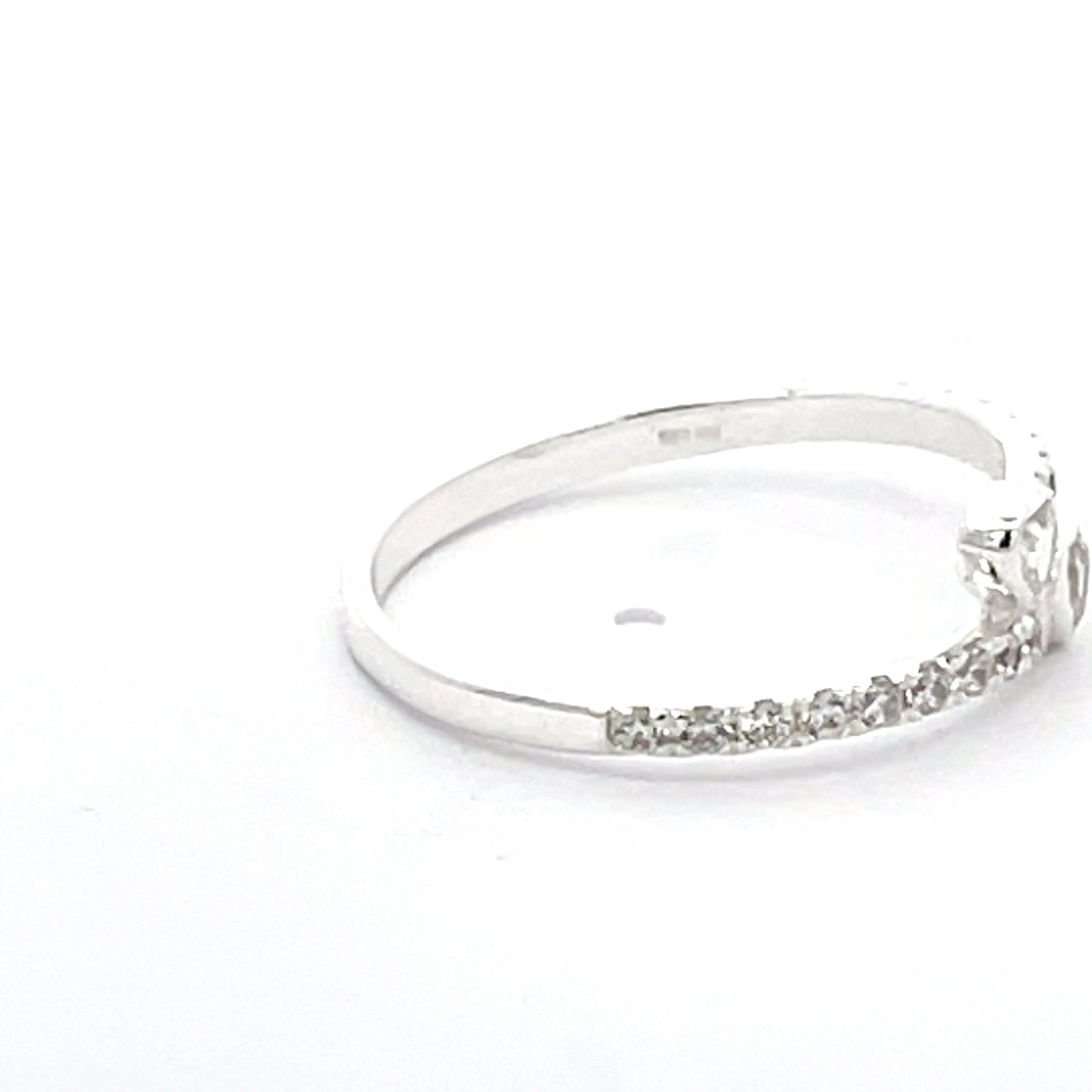 925 Silver Zircon Floral Ring – Feminine Grace