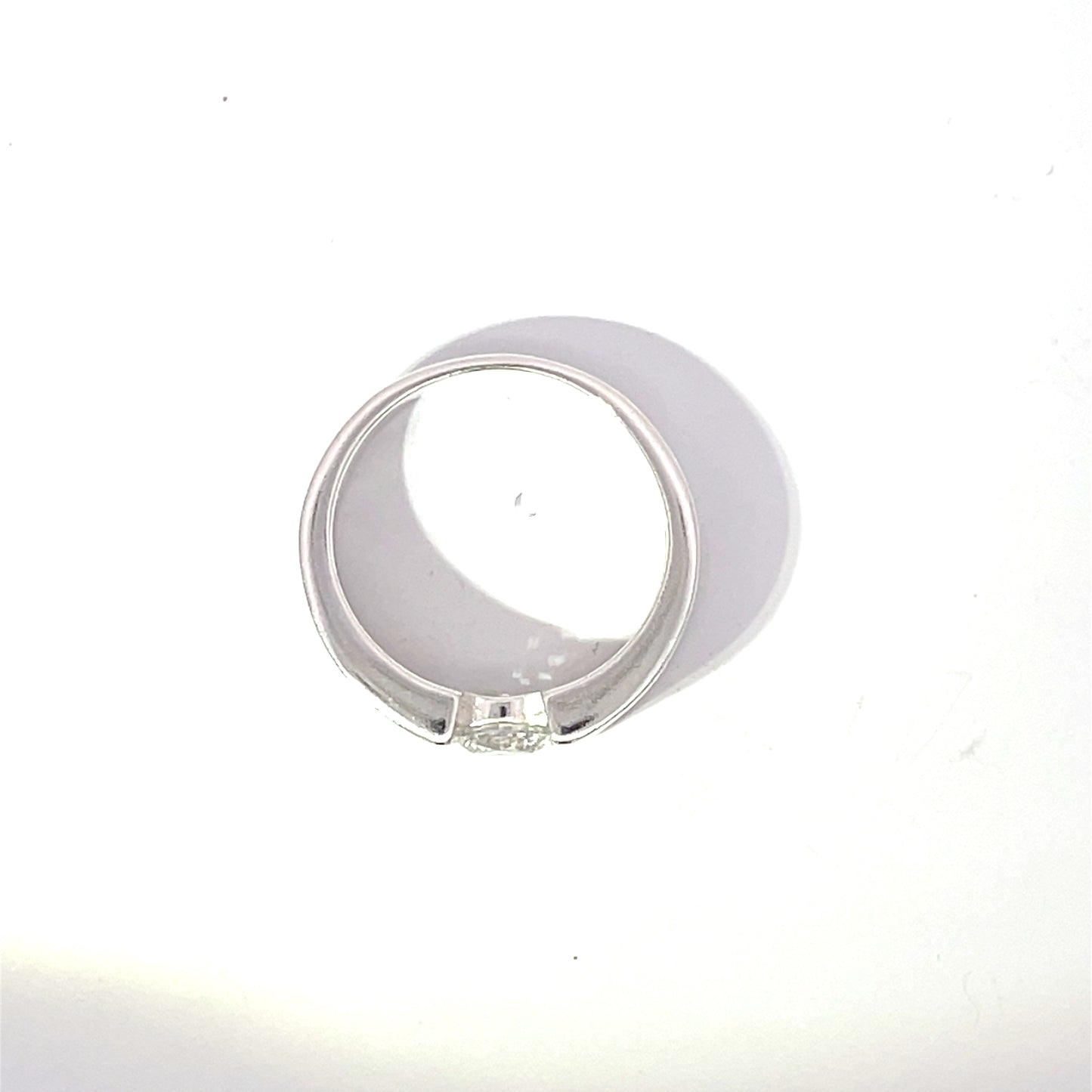 925 Silver Solitaire Zircon Ring – Classic Elegance