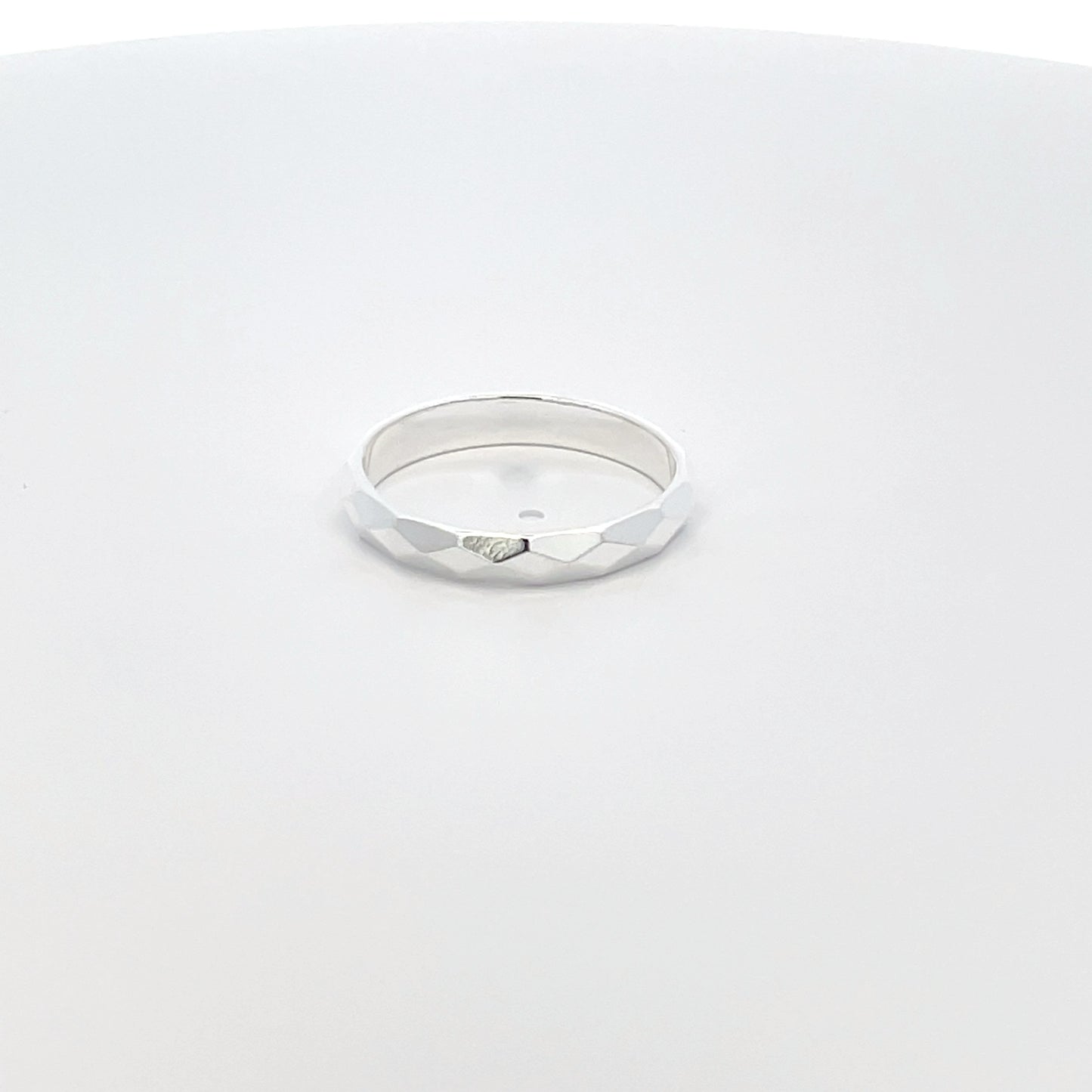 925 Silver Faceted Band Ring – Subtle Sparkle