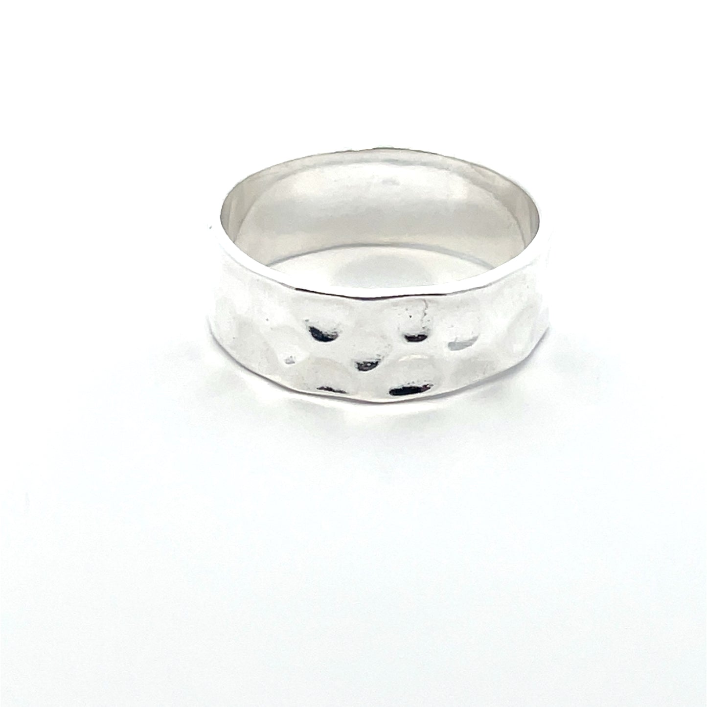 925 Silver Hammered Band Ring – Textured Elegance