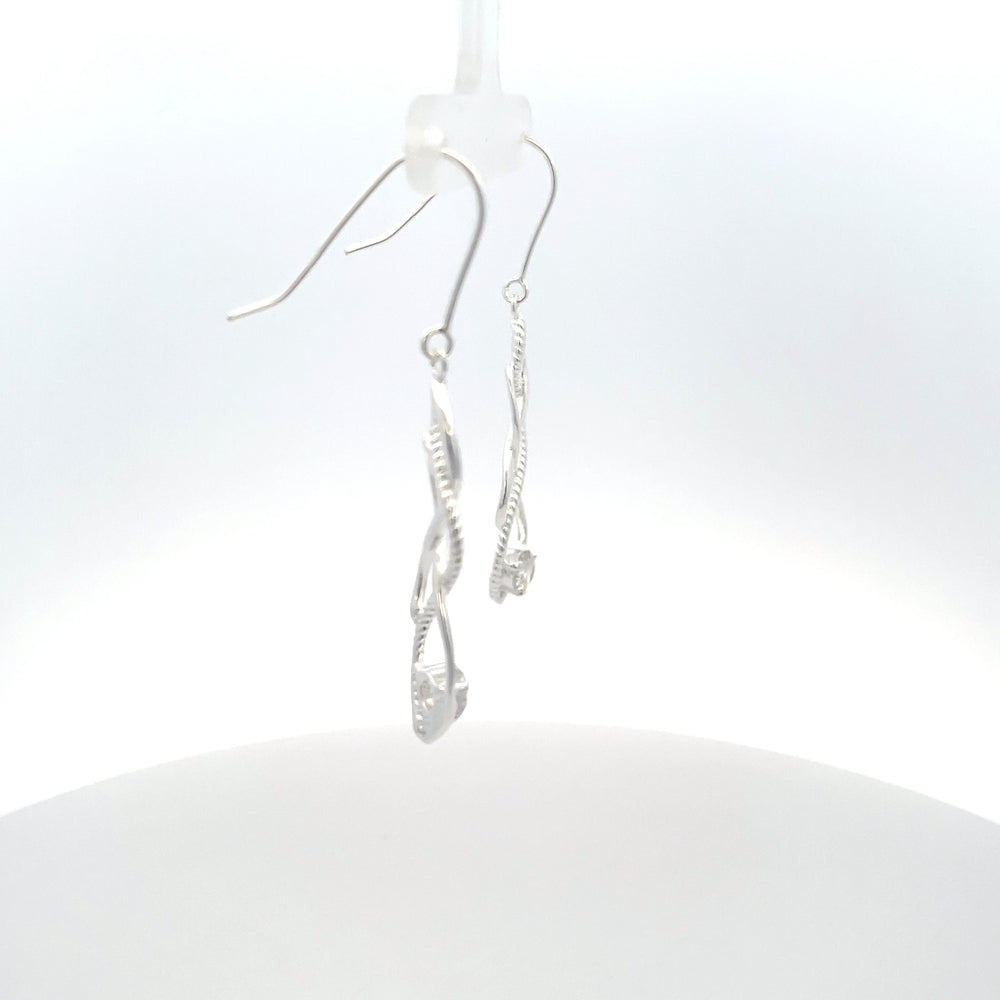 Ohrhänger aus 925er Sterlingsilber mit gedrehtem Design