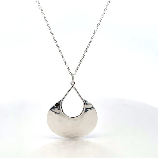 Halskette mit gehämmertem Anhänger „Eclipse“ aus 925er Silber