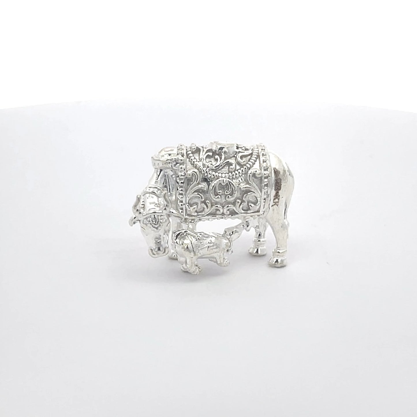 925 Silver Large Cow and Calf Idol – Ornate Design