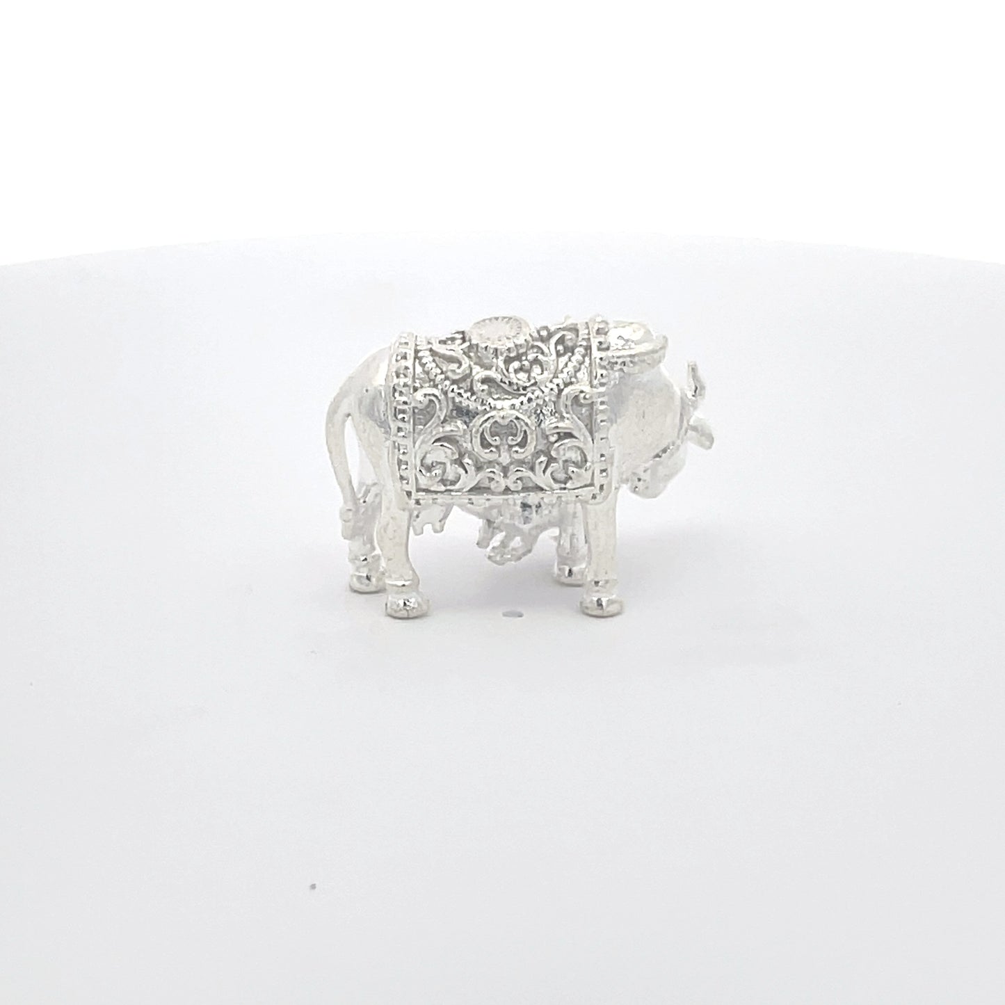 925 Silver Small Cow and Calf Idol – Ornate Design