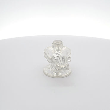 Shivling-Idol aus 925er Silber – dekorativ geschnitzter Sockel