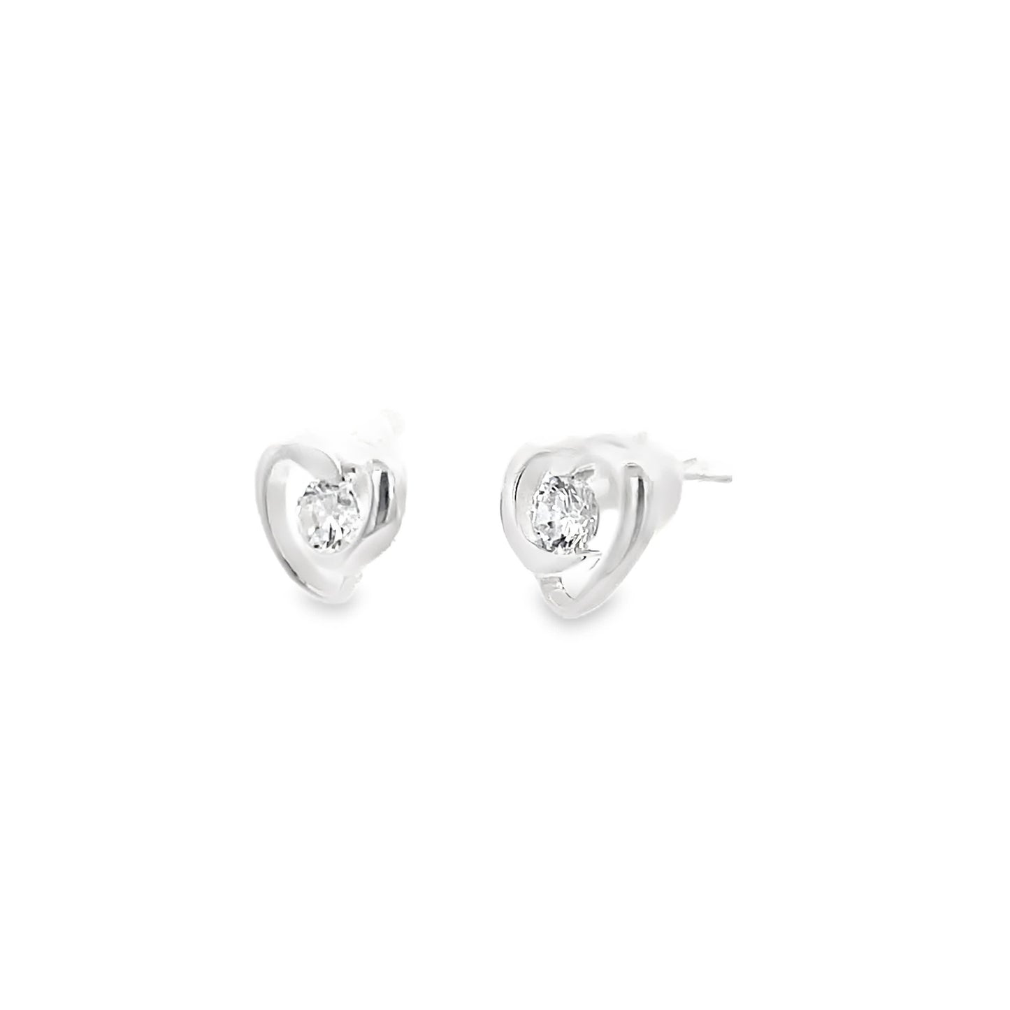 Herzförmige Ohrstecker aus 925er Silber mit Kristallen