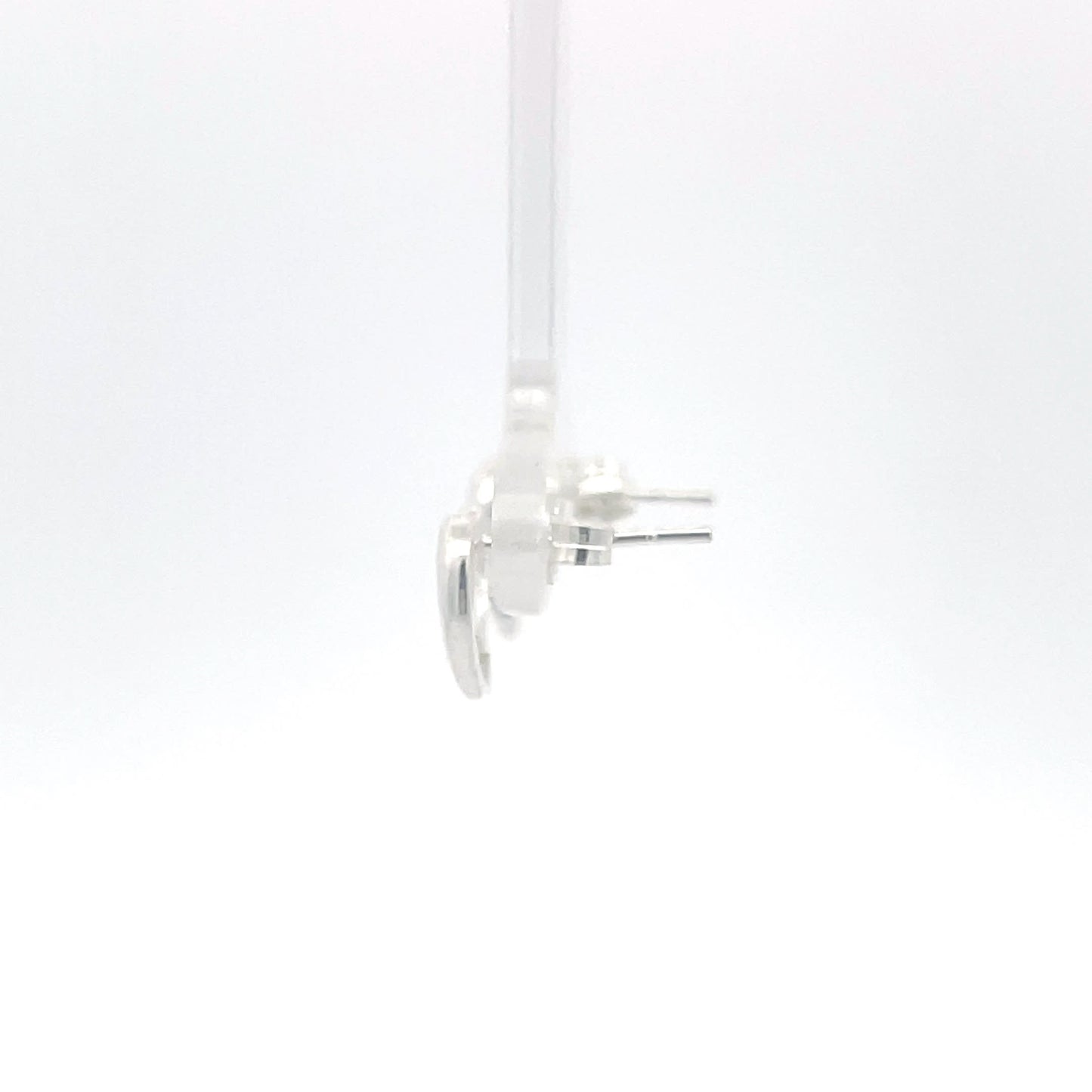Herzförmige Ohrstecker aus 925er Silber mit Kristallen