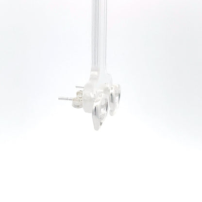 Herzförmige Ohrstecker aus 925er Silber mit Kristallen