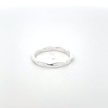 925 Silver Delicate Twist Ring – Minimalist Elegance