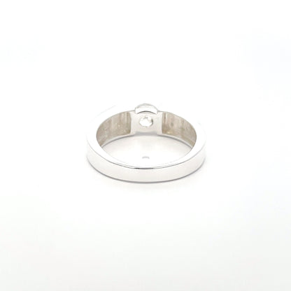 925 Silver Solitaire Zircon Ring – Classic Elegance