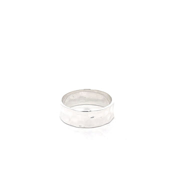 925 Silver Hammered Band Ring – Textured Elegance