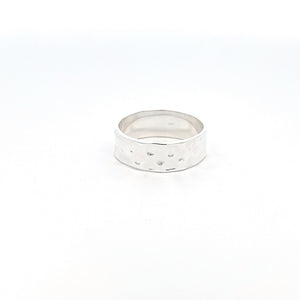 925 Silver Hammered Band Ring – Textured Elegance