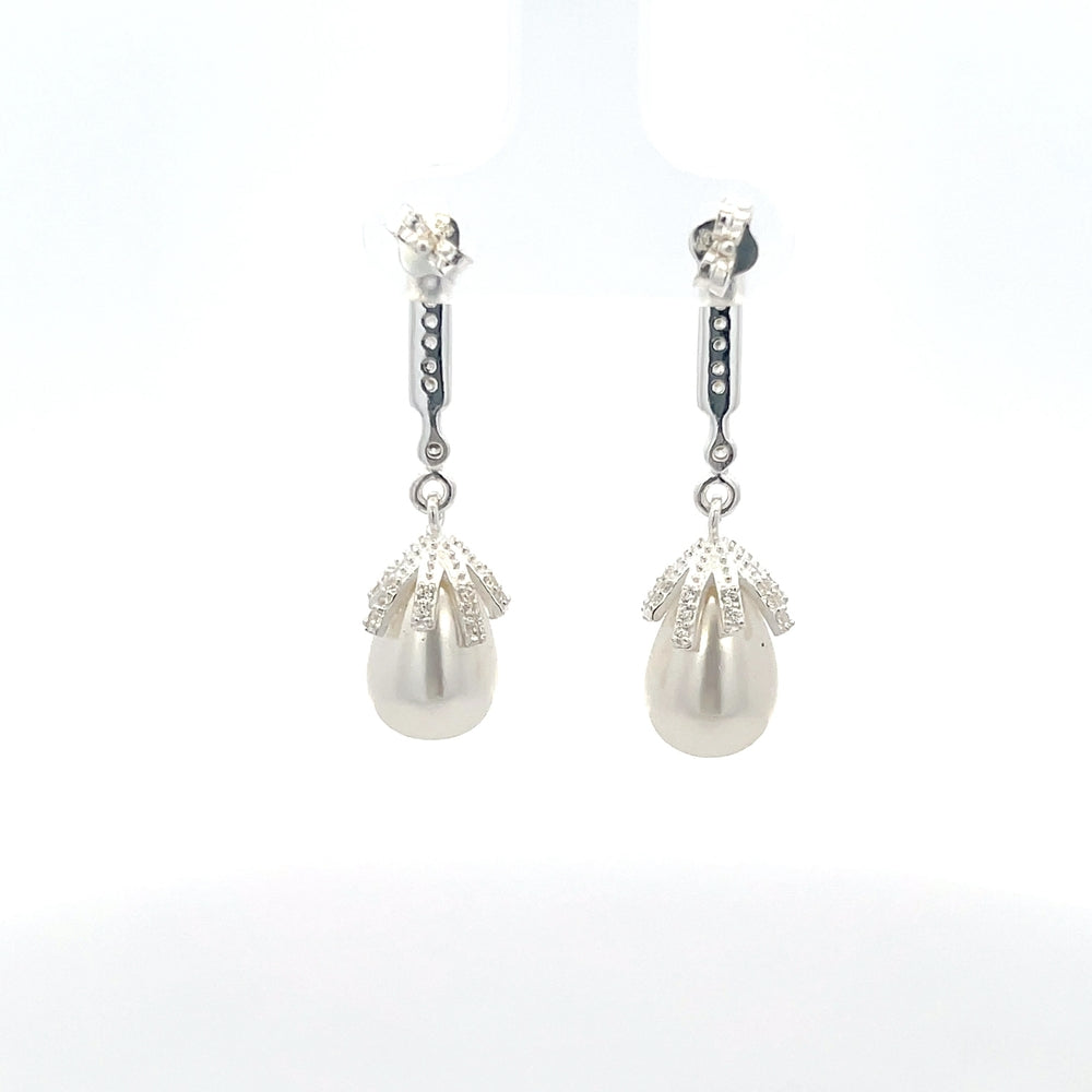 Ohrhänger aus 925er Sterlingsilber mit weißen, ovalen Halbedelsteinen