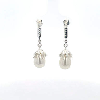 Ohrhänger aus 925er Sterlingsilber mit weißen, ovalen Halbedelsteinen