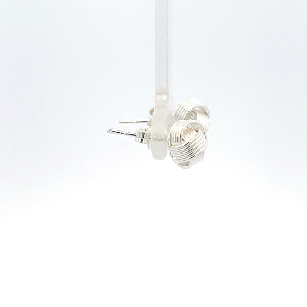 Ohrstecker aus 925er Silber im modernen Spiraldesign