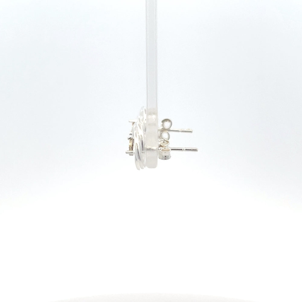 Ohrstecker aus 925er Sterlingsilber mit Spiralknoten-Design