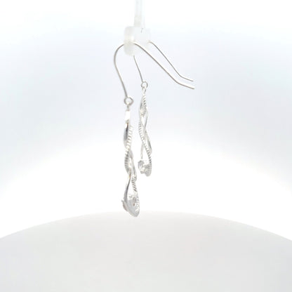 Ohrhänger aus 925er Sterlingsilber mit gedrehtem Design