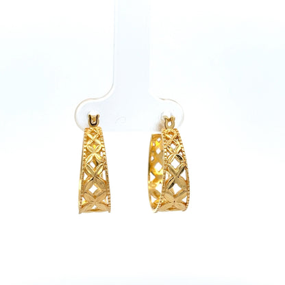 Creolen aus 925er Sterlingsilber, 14 Karat gelbvergoldet, mit strukturiertem Design