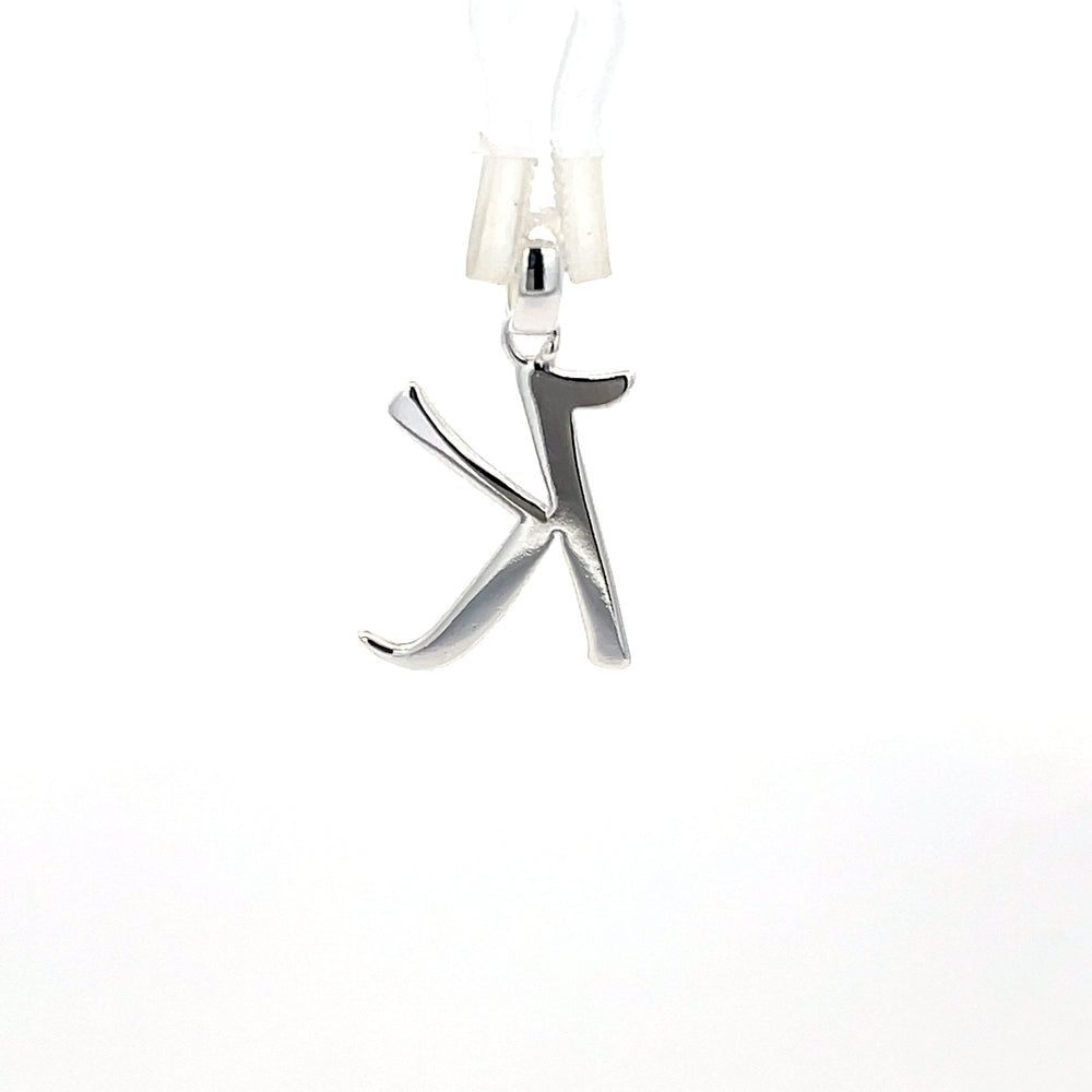 Anhänger aus 925er Silber mit dem Buchstaben „K“