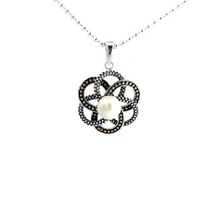 925 Silver Pendant with Floral Motif and Pearl Accent
