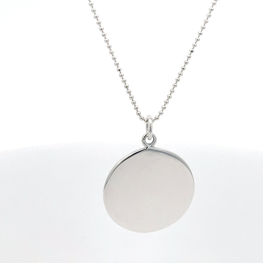 Halskette aus 925er Silber mit Anhänger „Believe“