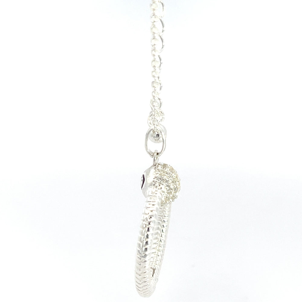 Halskette mit kreisförmigem Anhänger aus 925er Silber mit Emaille-Verzierungen