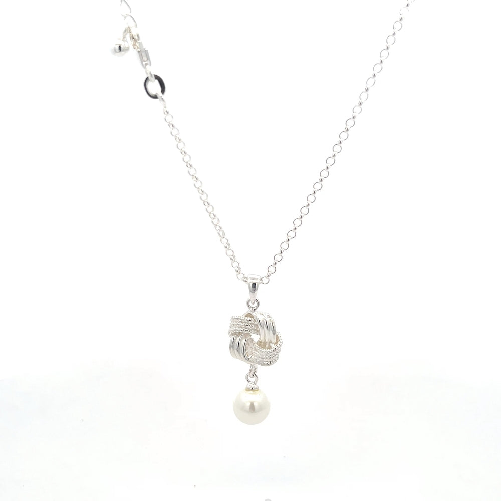 Halskette aus 925er Sterlingsilber mit Perlenanhänger