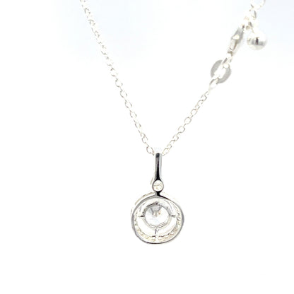 Halskette mit funkelndem Halo-Anhänger aus 925er Silber