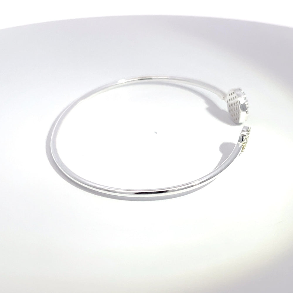 Offener Armreif aus 925er Sterlingsilber mit Pavé-Kugel-Verzierungen