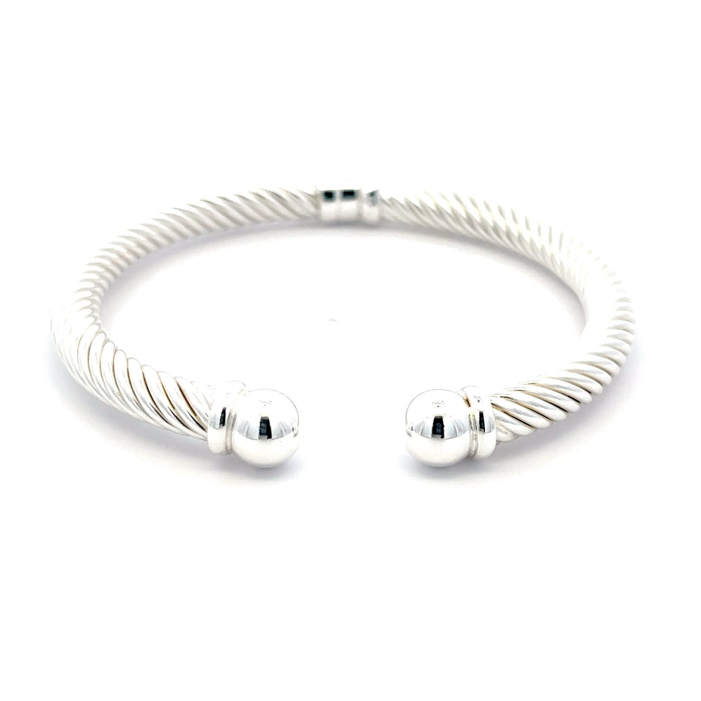 Verstellbarer, gedrehter Armreif aus 925er Silber