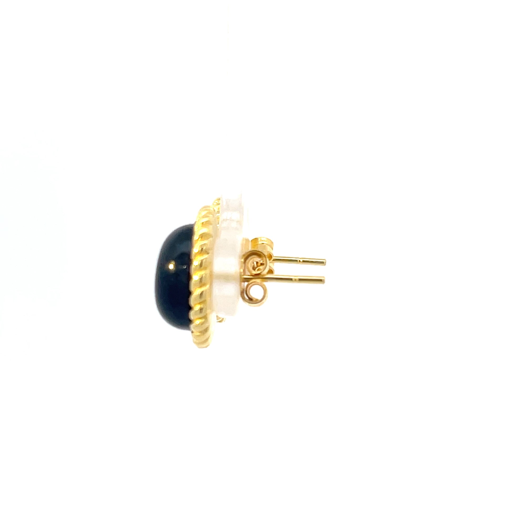 Ohrstecker aus 925er Silber, vergoldet, mit ovalem schwarzem Stein