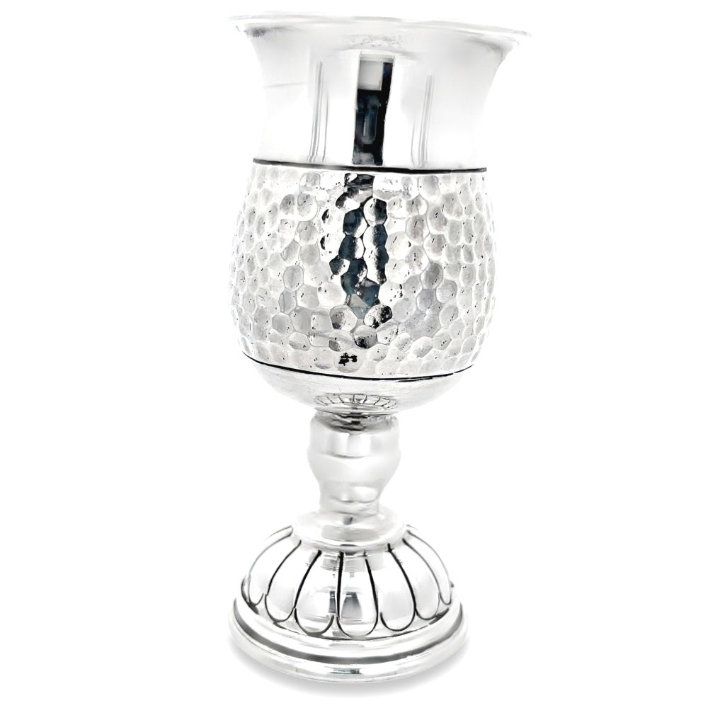 Trinkglas aus gehämmertem 925er Silber im Artisan-Stil, klein