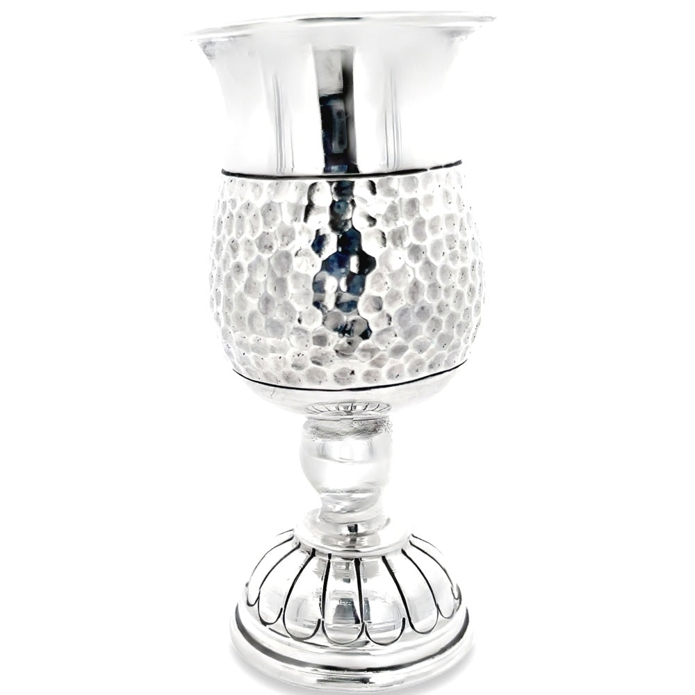 Trinkglas aus gehämmertem 925er Silber im Artisan-Stil, klein