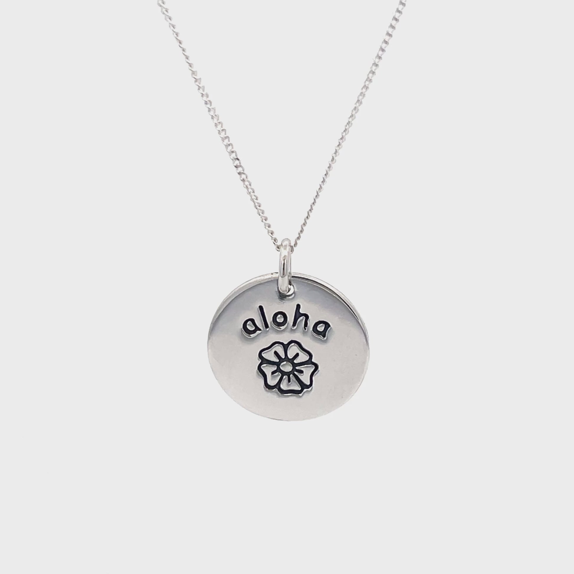 Aloha-Anhänger aus 925er Silber – Positive Vibes