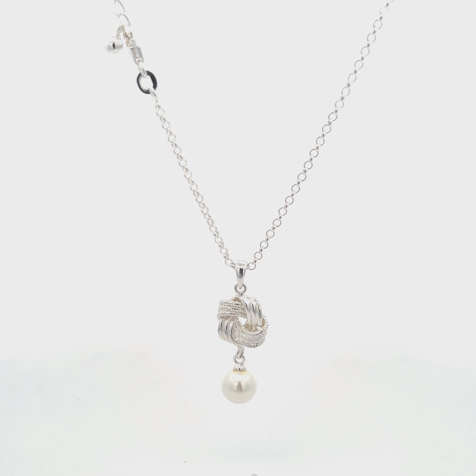 Halskette aus 925er Sterlingsilber mit Perlenanhänger