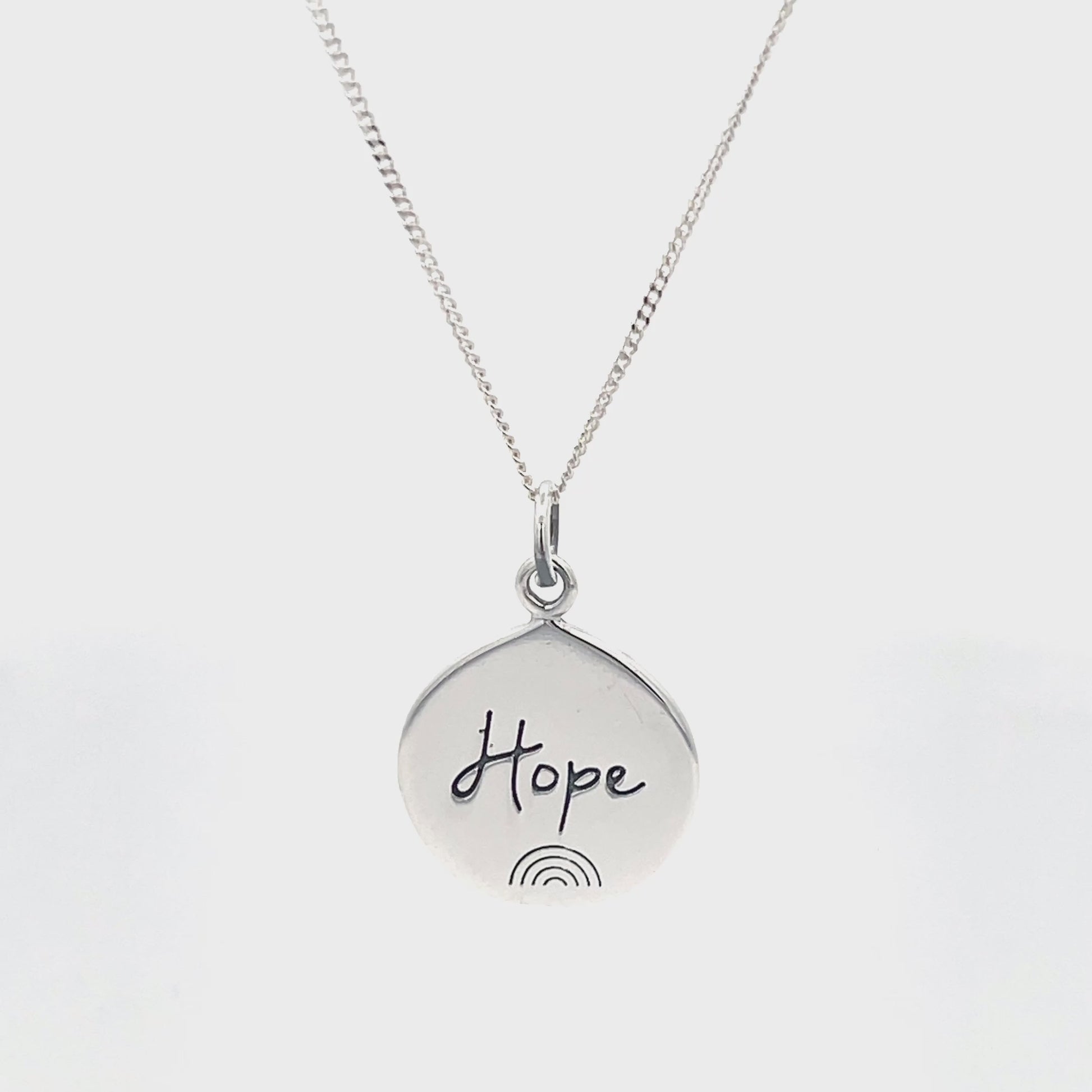 Halskette aus 925er Sterlingsilber mit Anhänger „Hoffnung“.