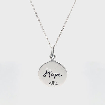 Halskette aus 925er Sterlingsilber mit Anhänger „Hoffnung“.