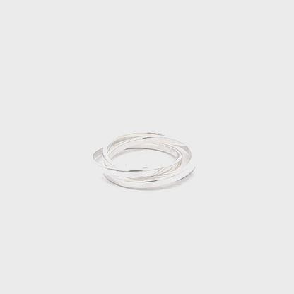 925 Silver Overlapping Band Ring – Fluid Elegance