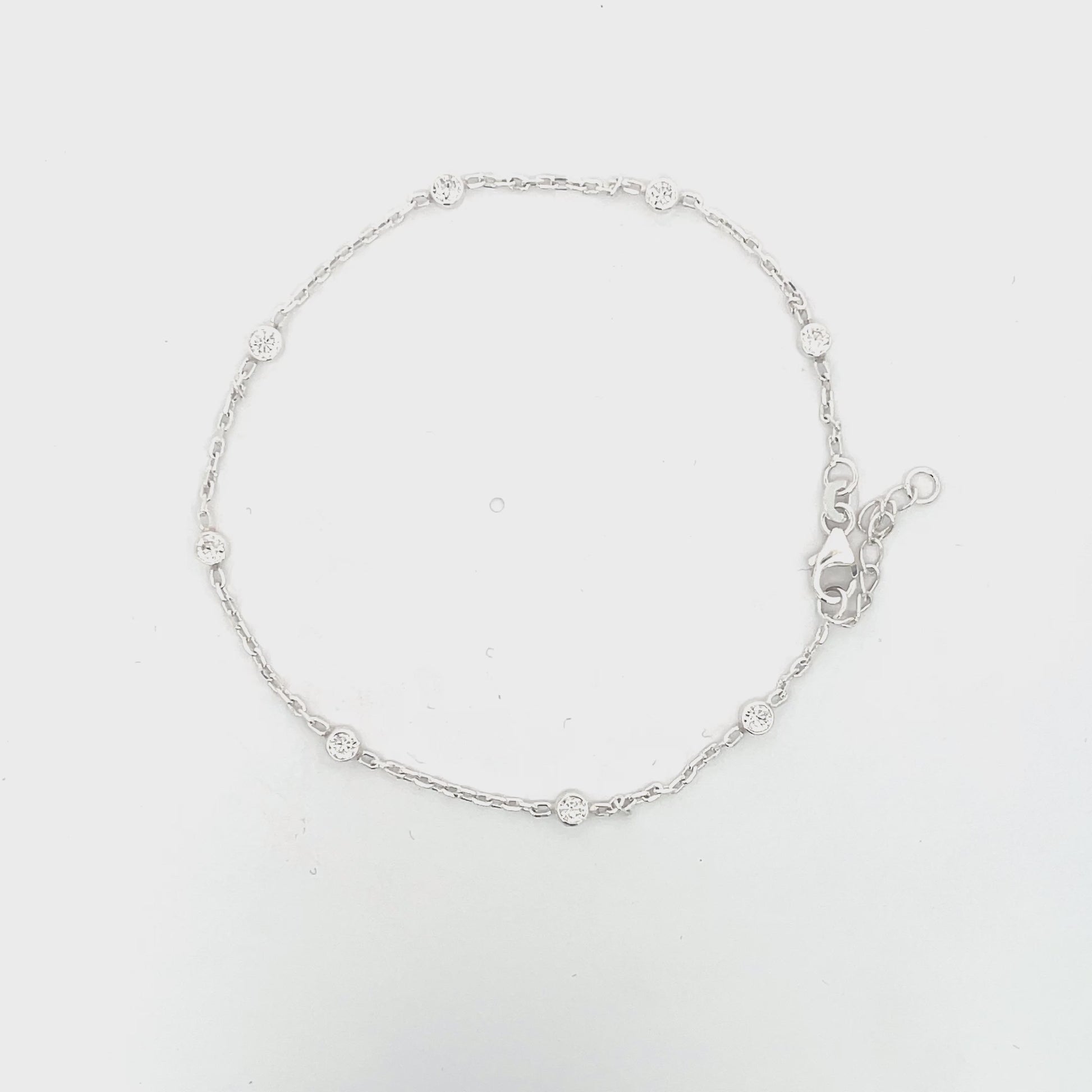Fußkettchen aus 925er Silber mit unendlichem Glanz und Zirkonia-Solitär