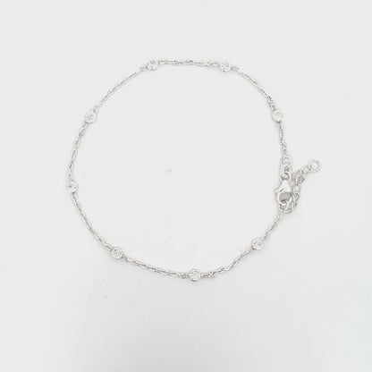 Fußkettchen aus 925er Silber mit unendlichem Glanz und Zirkonia-Solitär